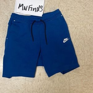 men’s nike tech shorts blue
